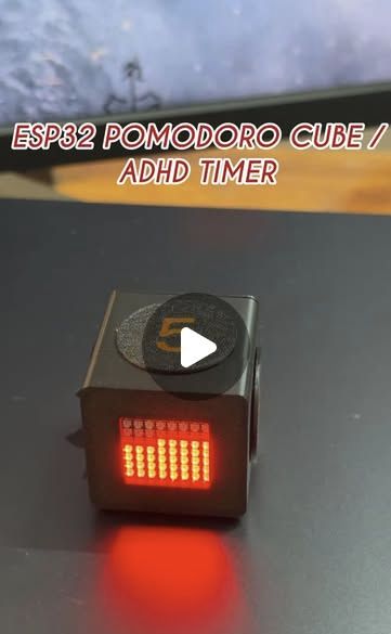 The ESP32 Pomodoro Cube running a timer